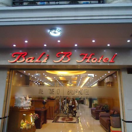 Bali B Hotel Хошимин Екстериор снимка