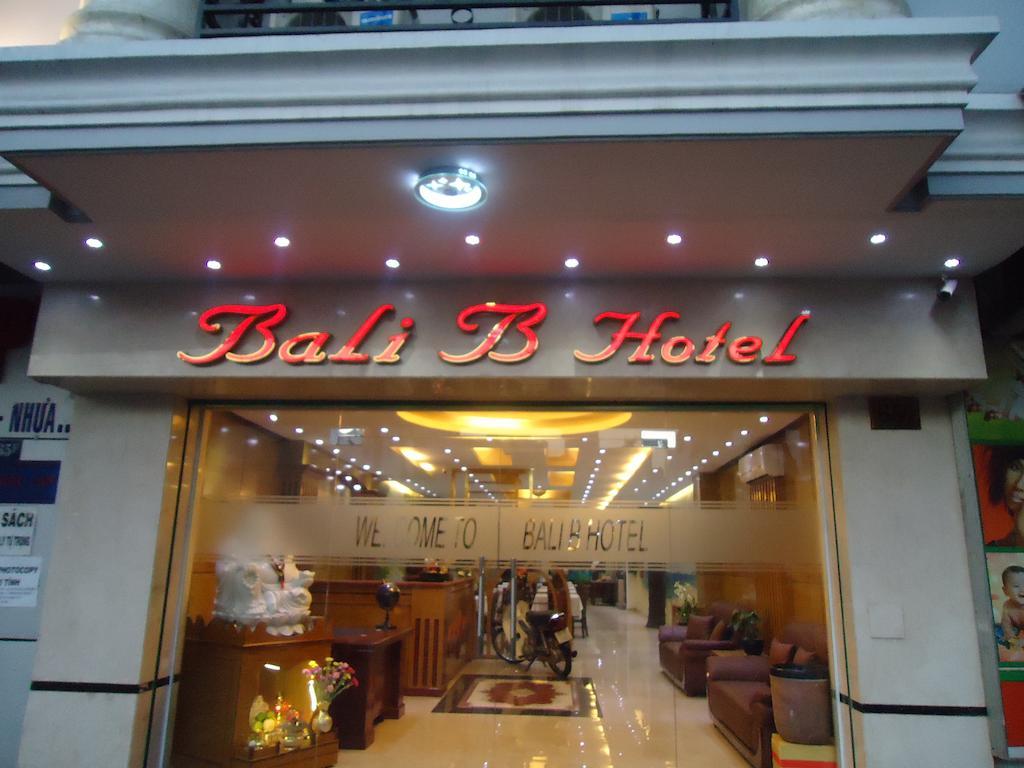 Bali B Hotel Хошимин Екстериор снимка