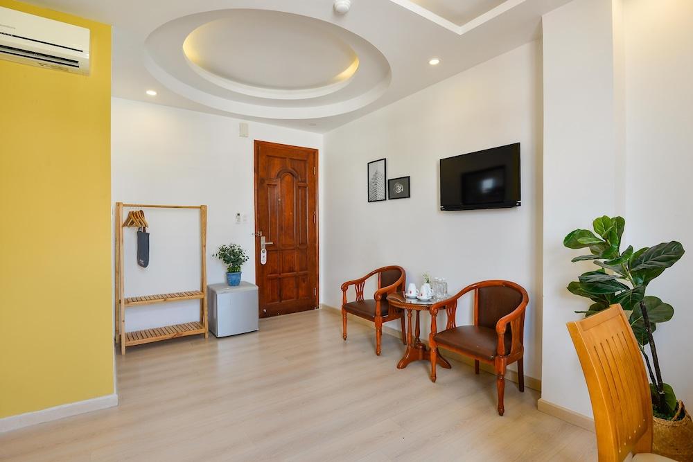 Bali B Hotel Хошимин Екстериор снимка