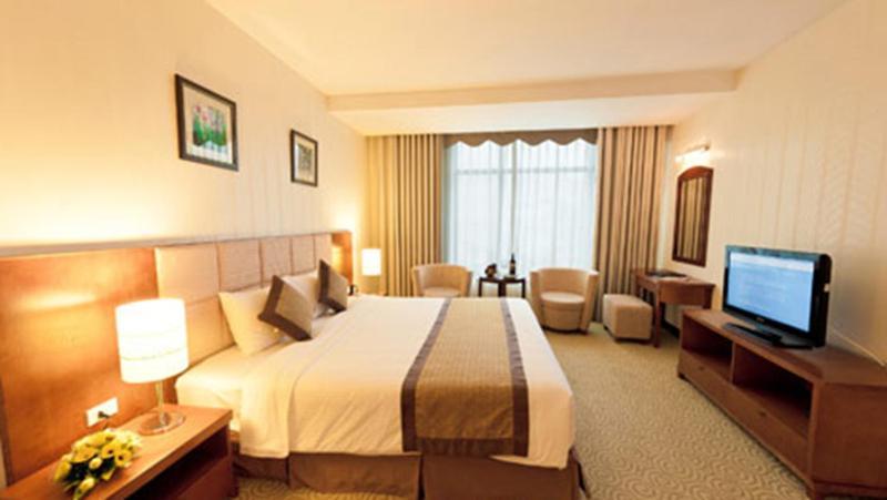 Bali B Hotel Хошимин Екстериор снимка