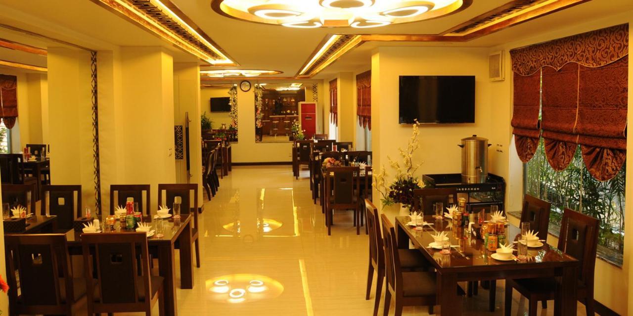Bali B Hotel Хошимин Екстериор снимка